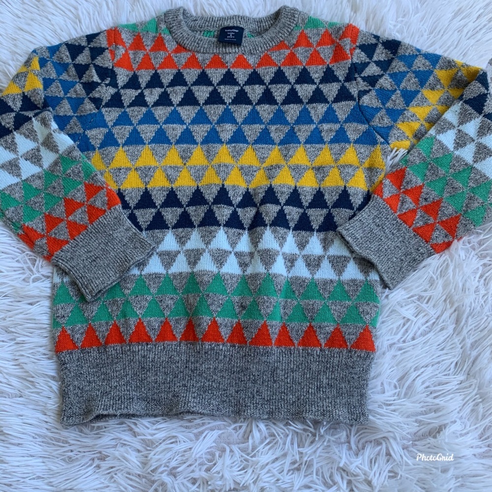 ✨SOLD!Baby Gap triangle print Crew neck sweater